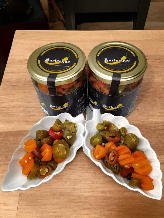 Jalapeño con zanahoria Jalapeño con zanahoria